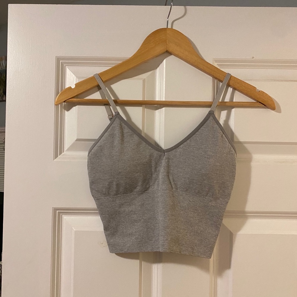 Grey cropped tank
